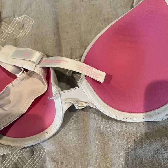 Bra - Picture 3 of 4